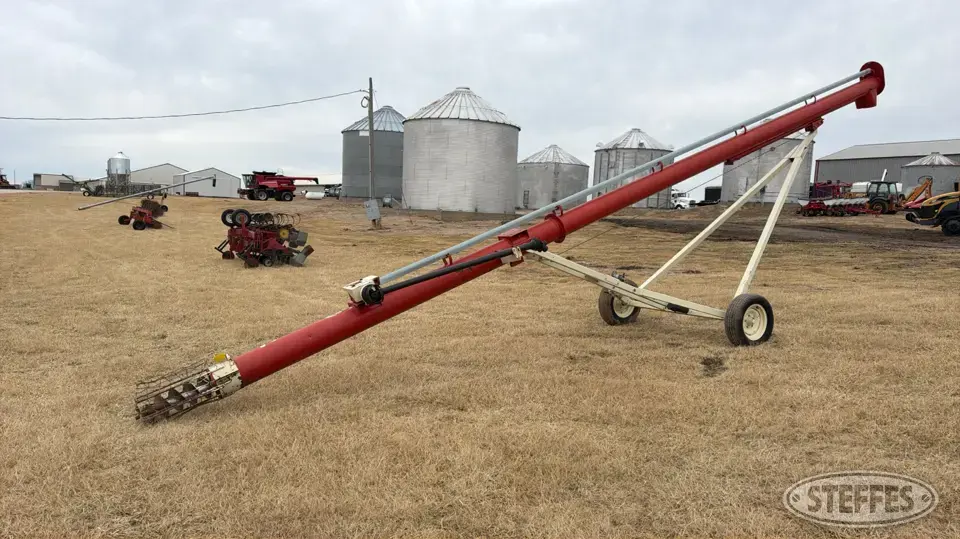 Buhler/Farm King 1036 Straight Auger