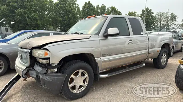 2004 GMC Sierra 1500 Denali