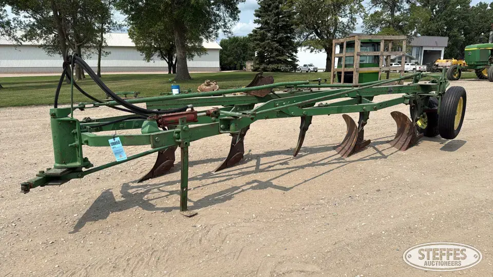 John Deere F145 Plow