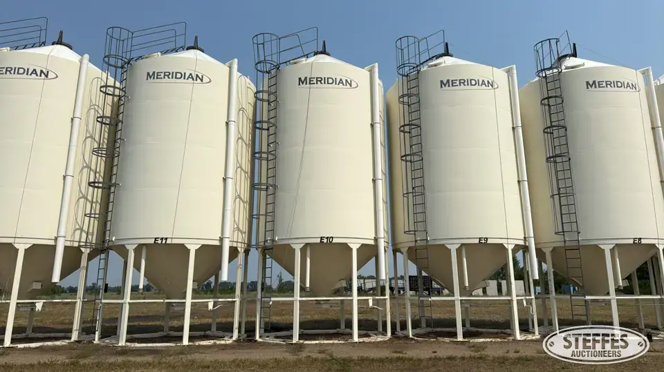 2011 Meridian M1620-40HD Hopper Bin