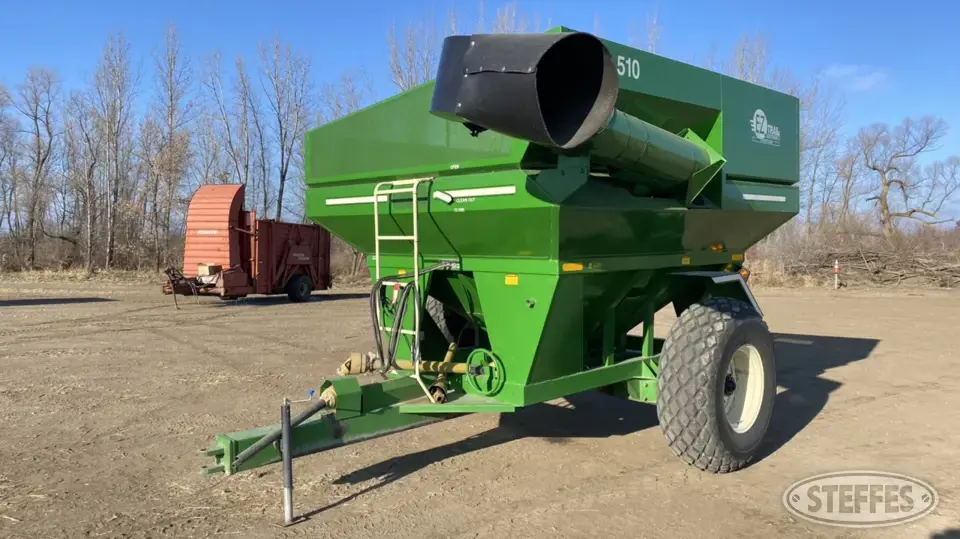 2009 EZ Trail 510 Grain Cart