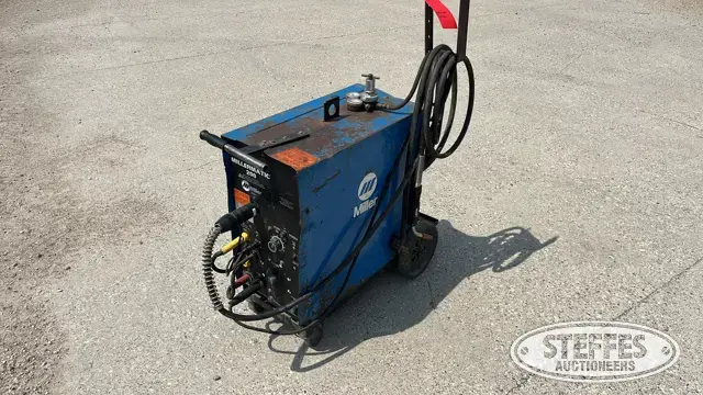 Miller Millermatic 200
