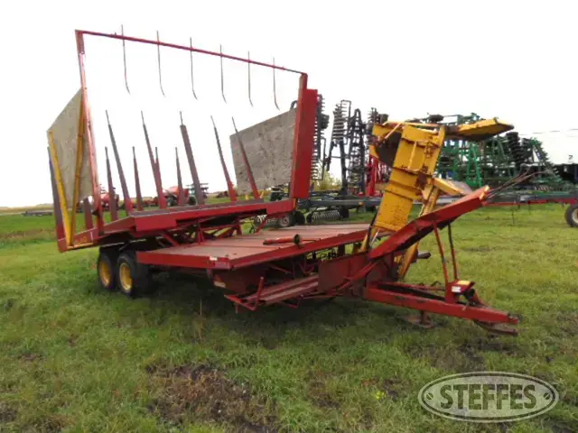 New Holland Hayliner 1033