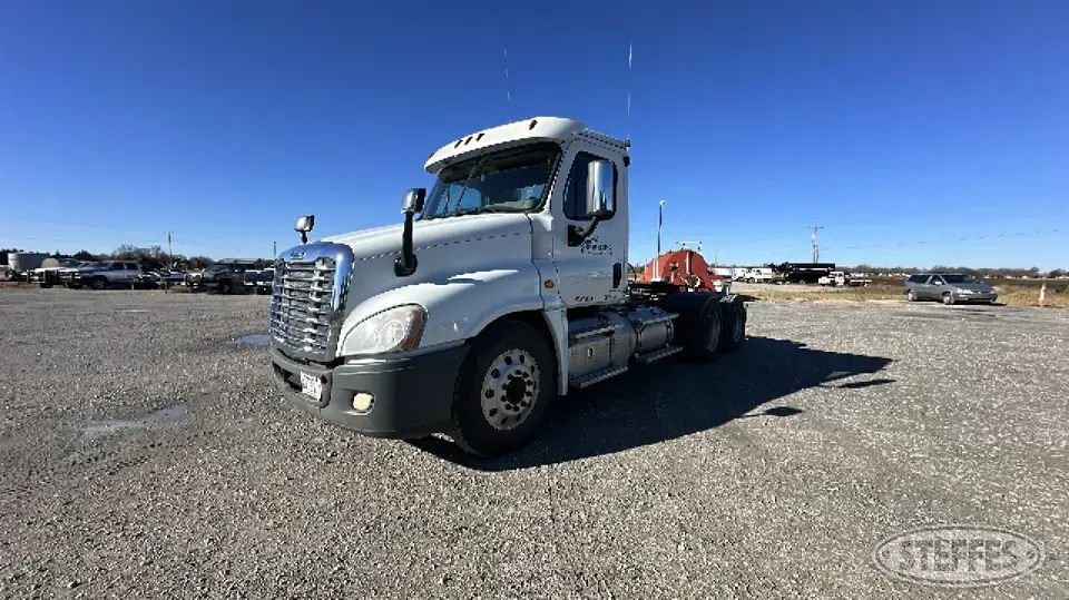 2016 Freightliner Cascadia Conventional Truck without Sleeper