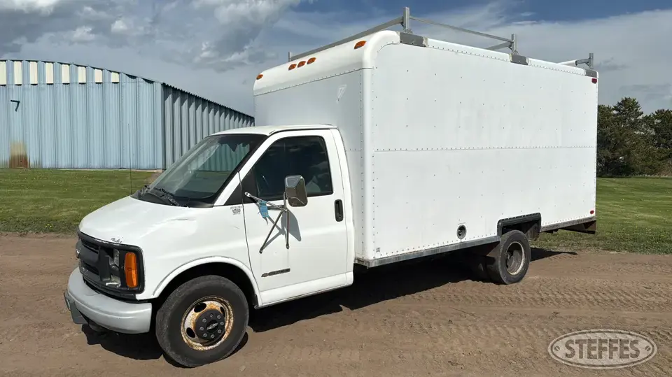 1997 Chevrolet 3500 Single Axle Boxed Truck