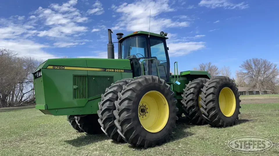 1990 John Deere 8760 4WD Tractor