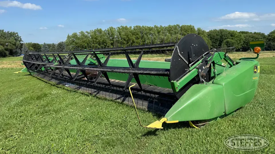 2013 John Deere 640FD Draper Head