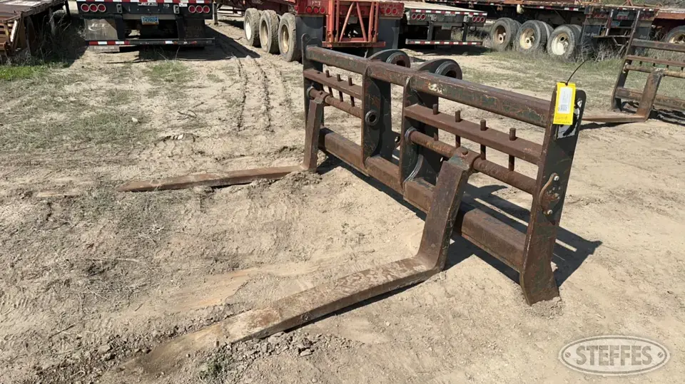 Miller WA200-6 Loader Attachment