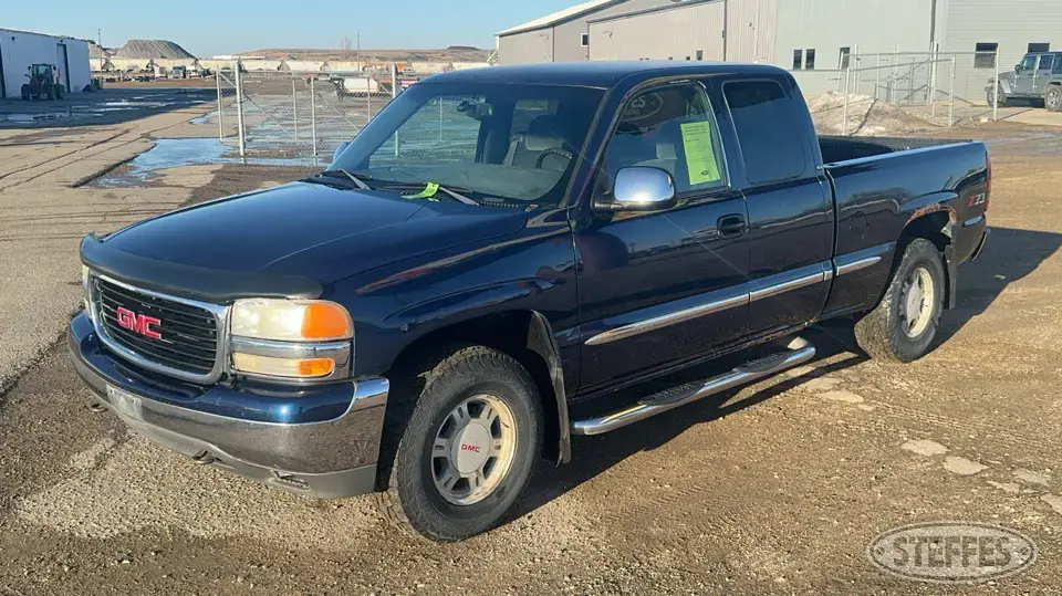2001 GMC Sierra 1500 SLE Half Ton Pickup