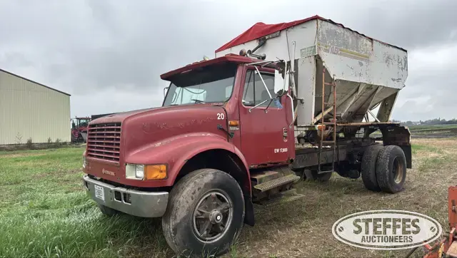 1990 International 4900