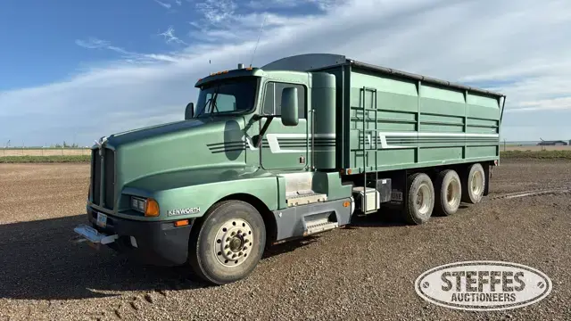 1993 Kenworth T600B