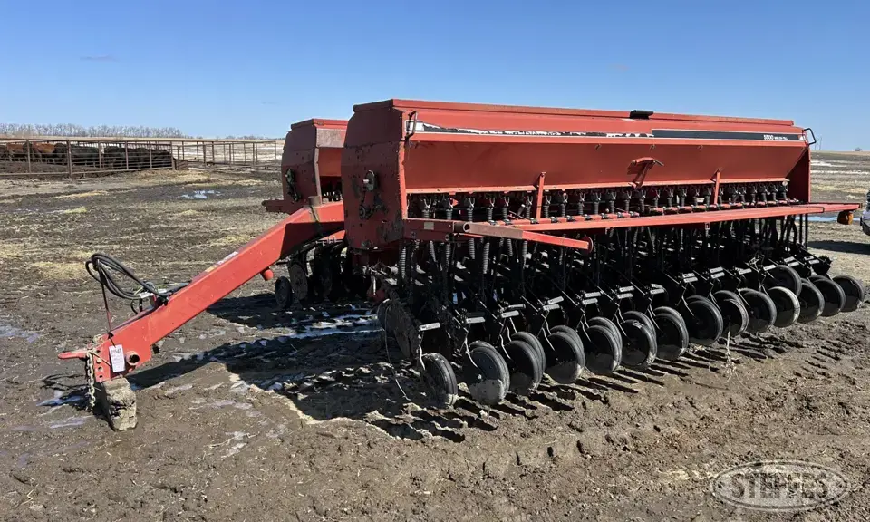 Case IH 5500 Mulch-Till Press Drill