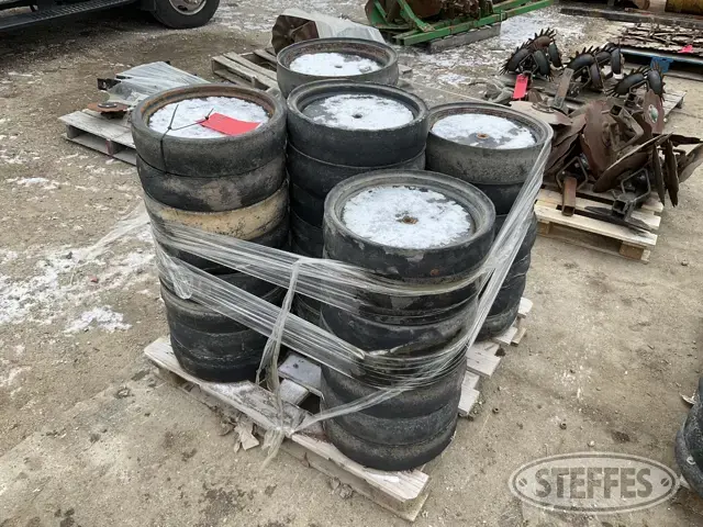 (38) John Deere MaxEmerge XP depth wheels