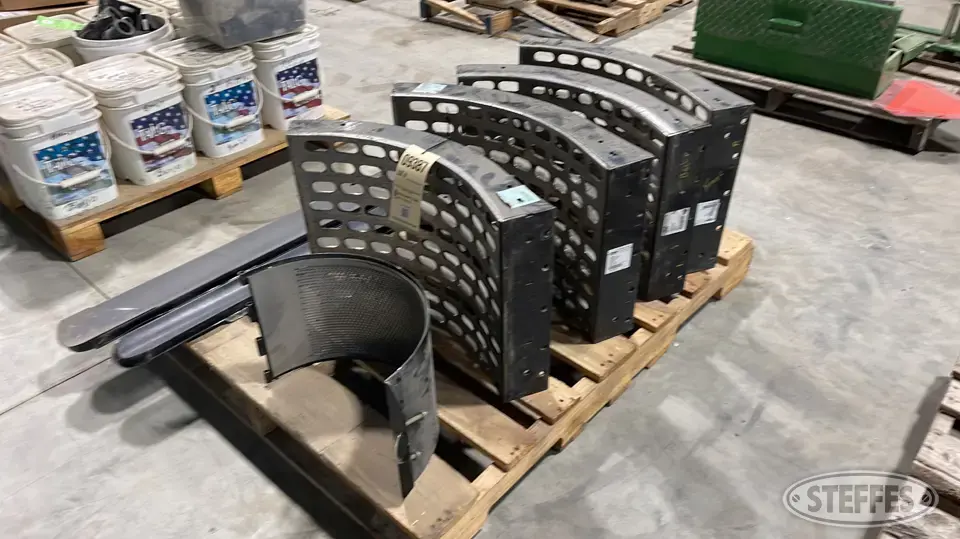 (4) Case IH Flagship slotted concaves Ag Equipment Part