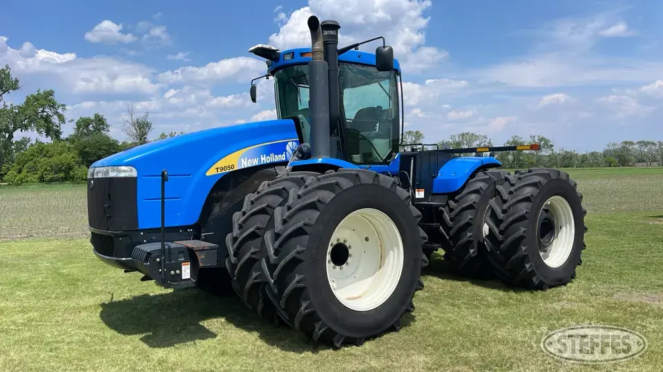 2008 New Holland T9050 4WD Tractor