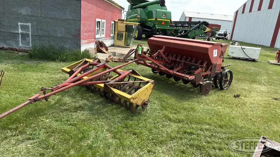International 100 Press Drill