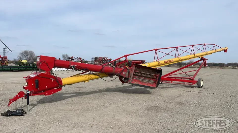 Westfield MKX 130-84 Swing Hopper Auger