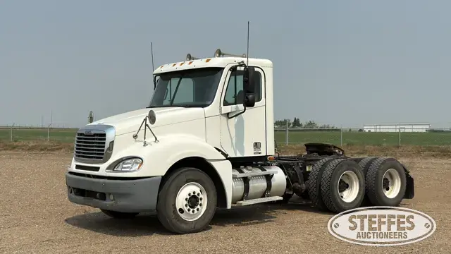 2006 Freightliner Columbia 120