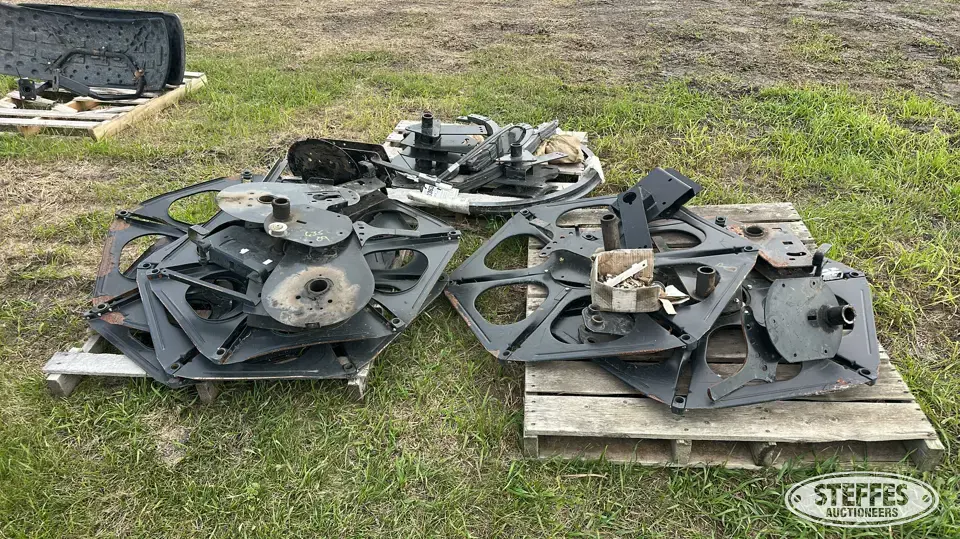 John Deere reel ends Ag Equipment Part