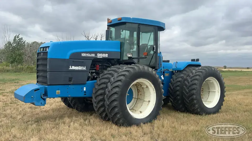 1998 New Holland 9682 4WD Tractor
