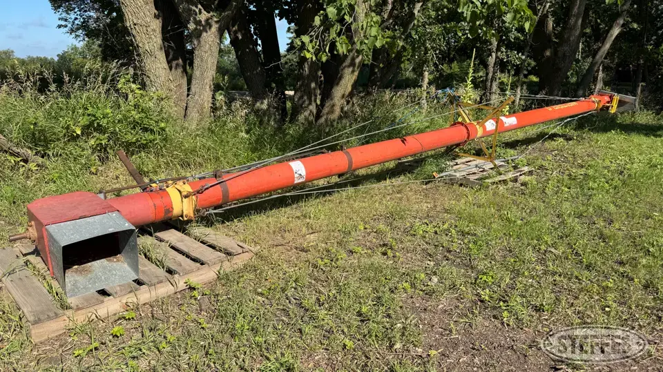 Westfield Transfer-Jump Augers and Conveyor