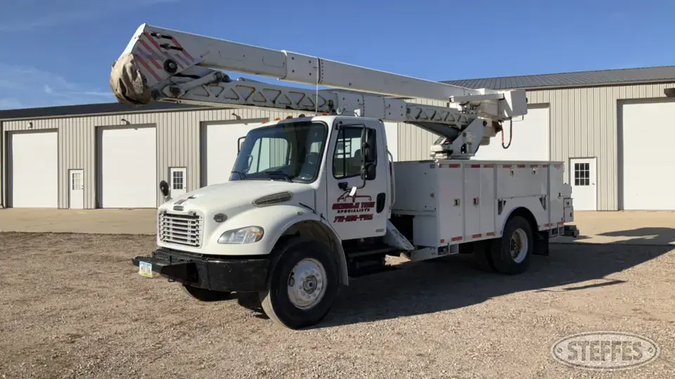 2010 Freightliner M2 Business Class Boom Truck