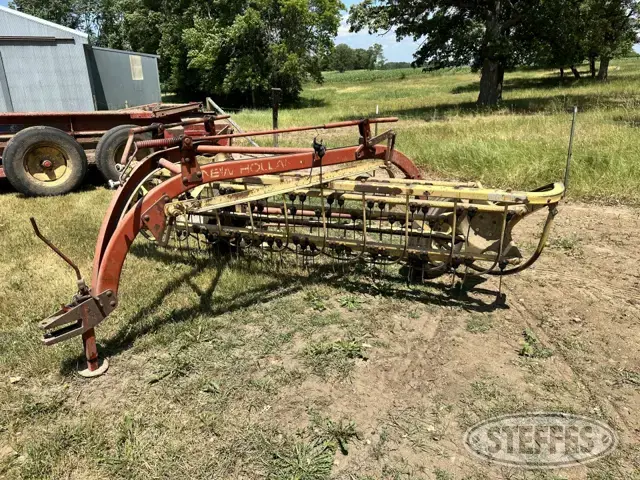 New Holland 256