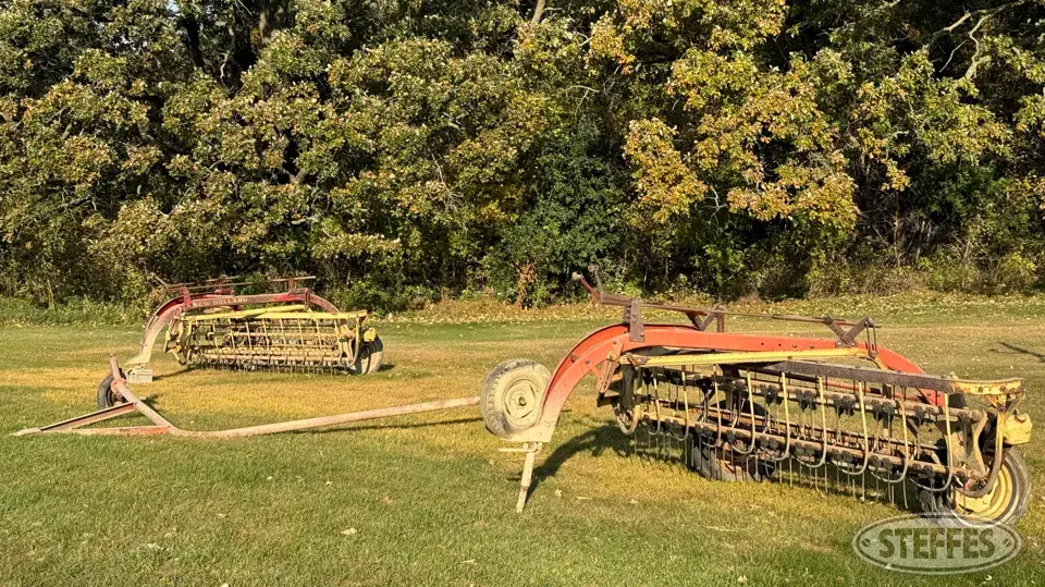 (2) New Holland 56 Rakes