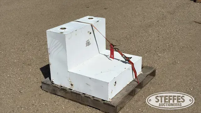 Transfer tank