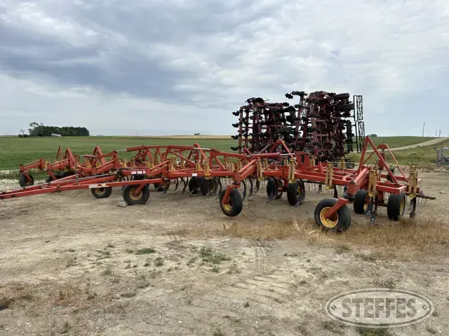 Bourgault 9400