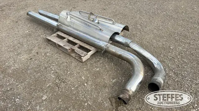 (2) Exhaust pipes