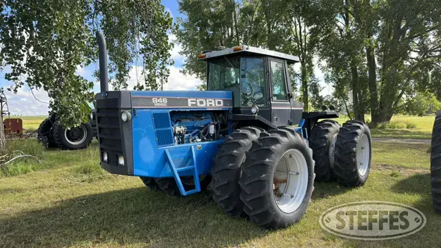 1989 Versatile 846