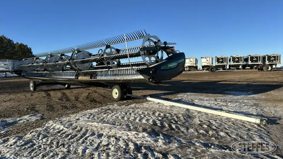2022 MacDon FD240 Draper Head