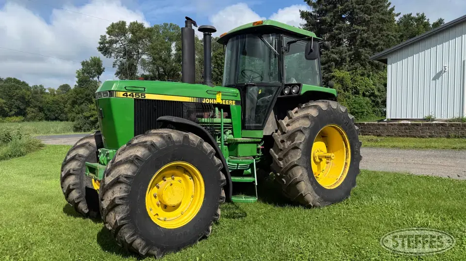 1989 John Deere 4455 MFWD Tractor