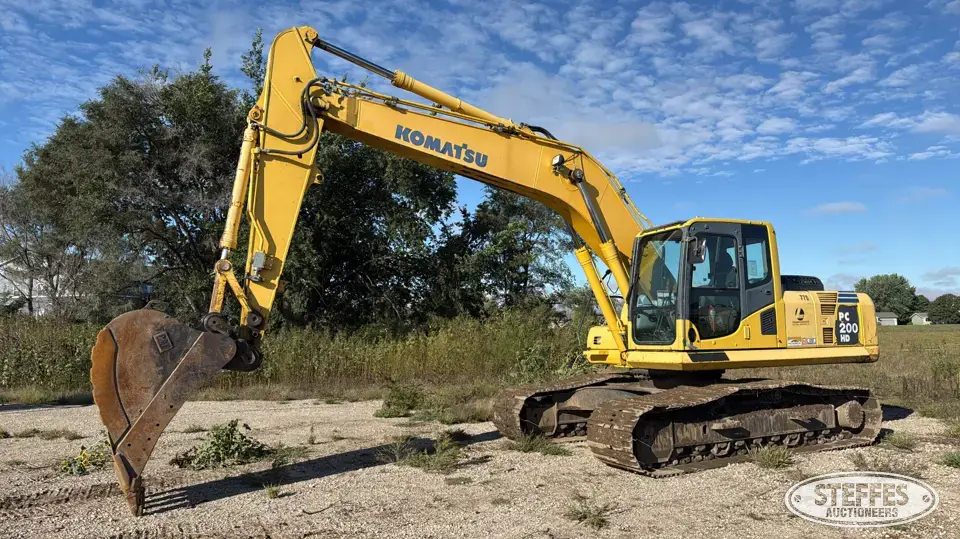 2010 Komatsu PC200LC-8 Excavator