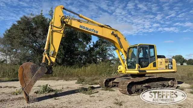 2010 Komatsu PC200LC-8