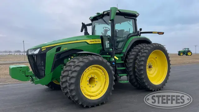 2023 John Deere 8R 370