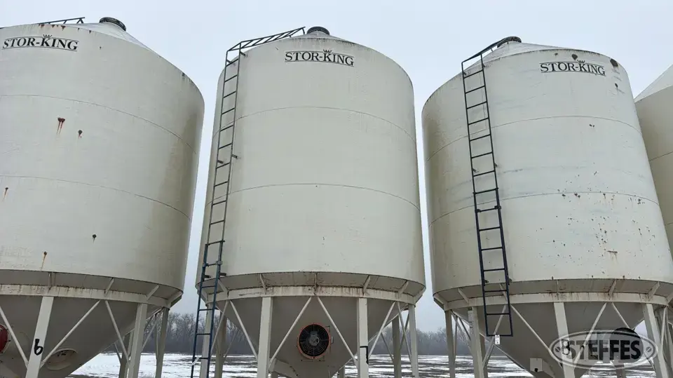 Meridian Stor-King hopper bin