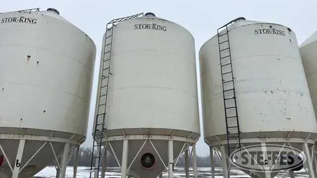 Meridian Stor-King hopper bin