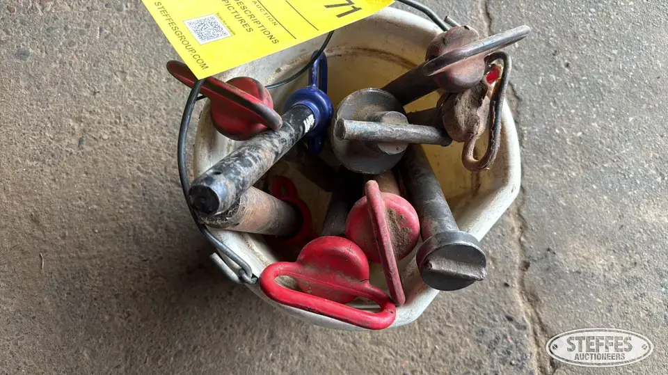 Hitch pins Farm Support Item