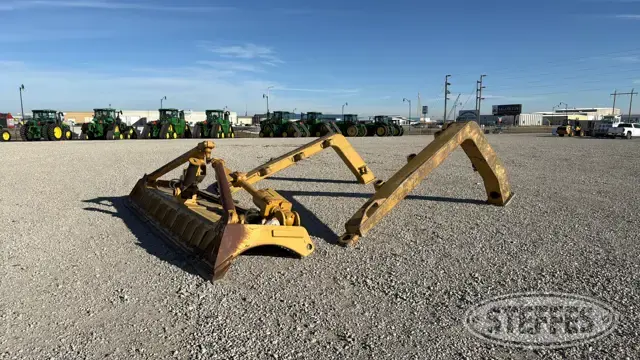 CAT D8T-A