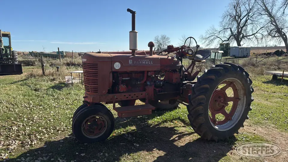 1943 Farmall M 2WD Tractor