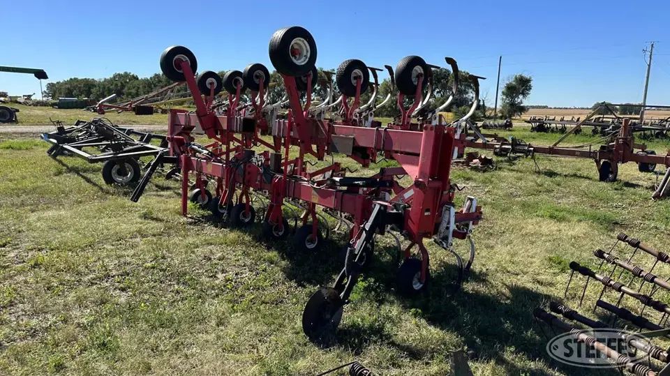 Wil-Rich Row Crop Cultivator