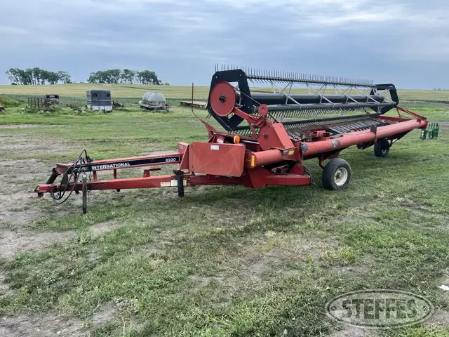 Case-IH 8230