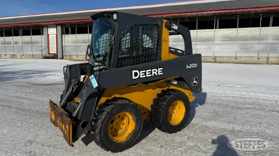 2011 Deere 320D Wheeled Skid Steer