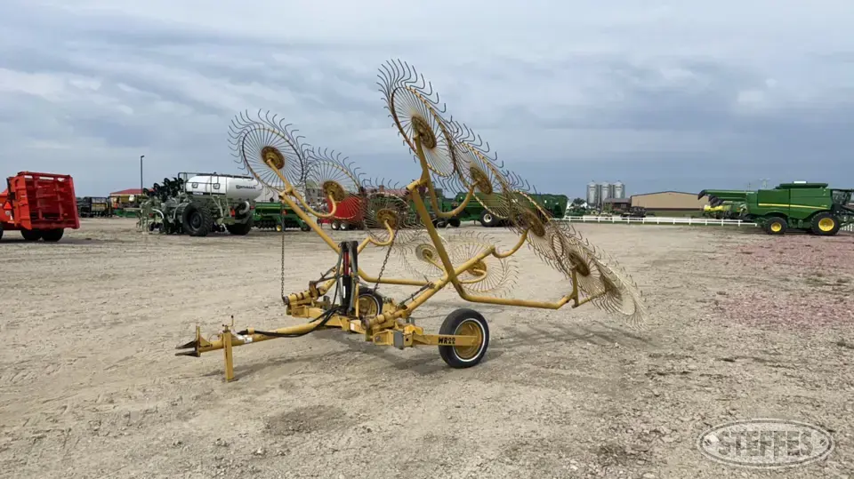 2007 Vermeer WR22 Rake