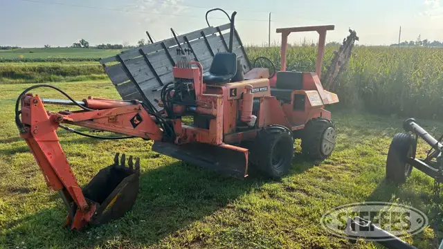 Ditch Witch R-30