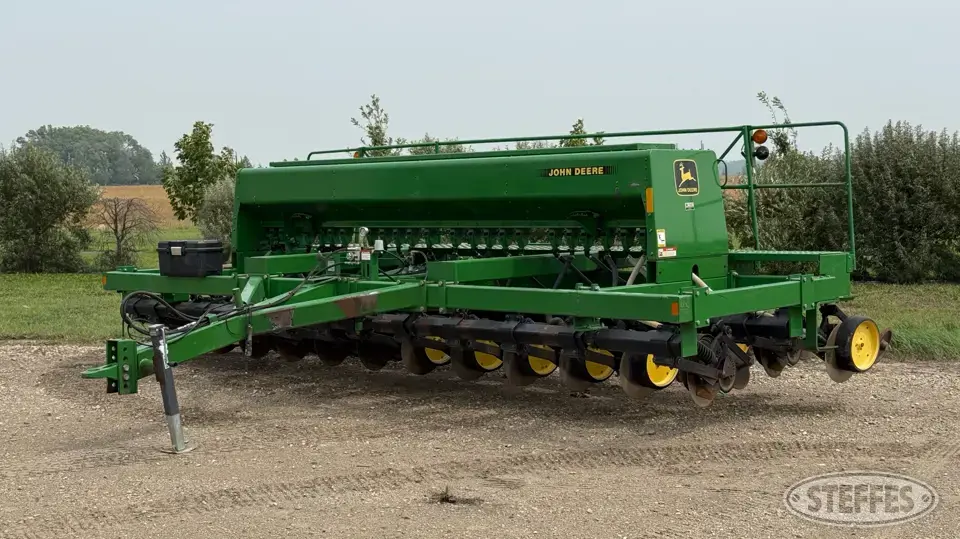 John Deere 750 No Till Drill