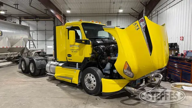 2023 Kenworth T680
