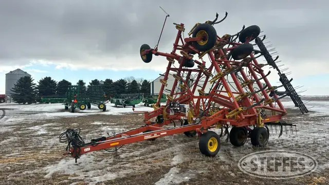 Bourgault 8810